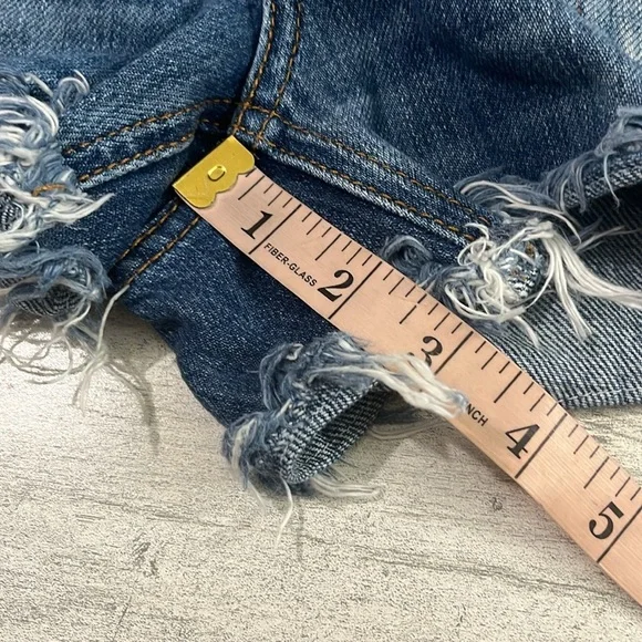 We Thee Free Shorts Size 27 - Picture 9 of 10